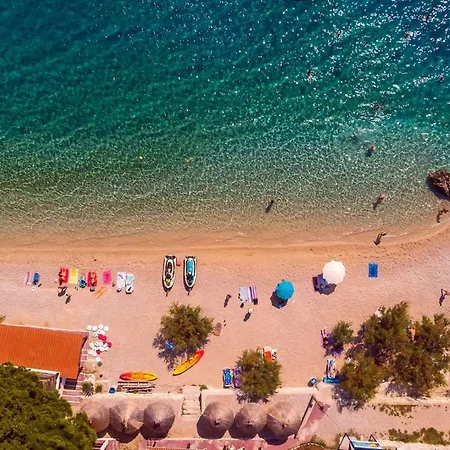 Remusic Pool, Whirlpool, Sauna,4 Bedrooms, Amazing Landscape Smolonje