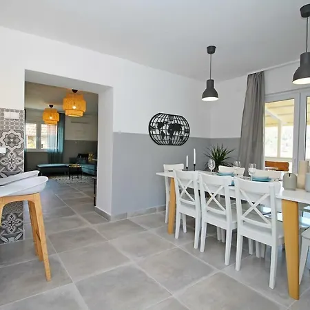 Villa Remusic Pool, Whirlpool, Sauna,4 Bedrooms, Amazing Landscape